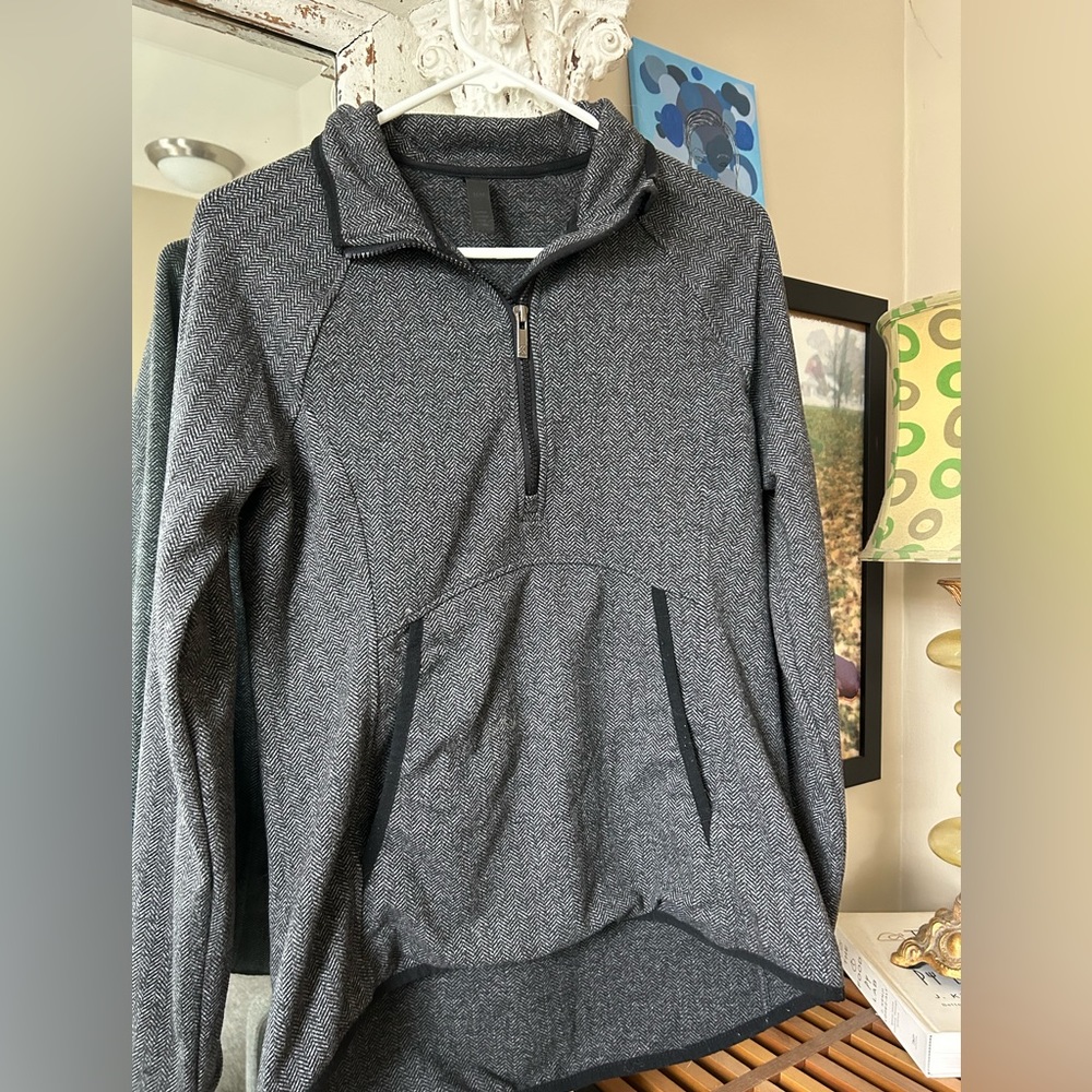 Grey athletic quarter zip